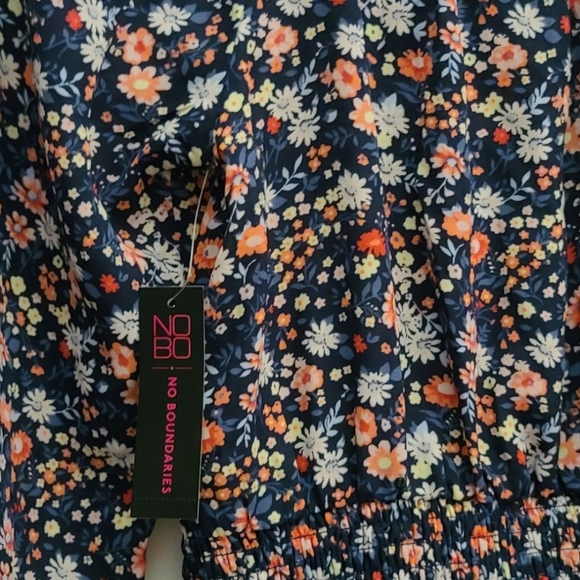 No Bounderies Off Shoulder Long Sleeve Smocked Sheer FloralCrop Top Blouse Small - Picture 3 of 6